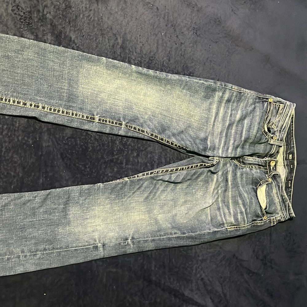 Am selling some BKE there a dark blue too there bootcut jeans